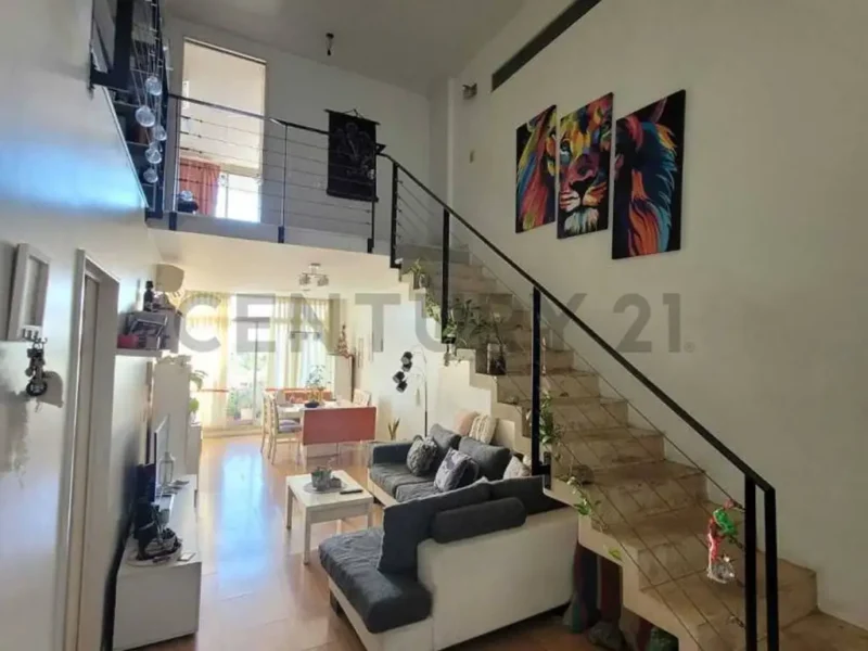 Av. Triunvirato 3700, Piso 0