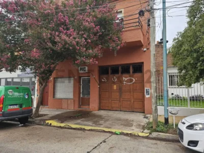Fray Justo Santamaría de Oro 3300, Piso 0