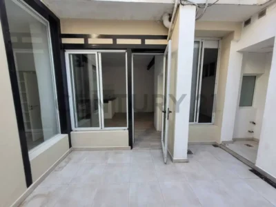 Ibera 4500, Piso 0