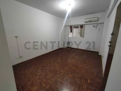 Av. Directorio 1600, Piso 3