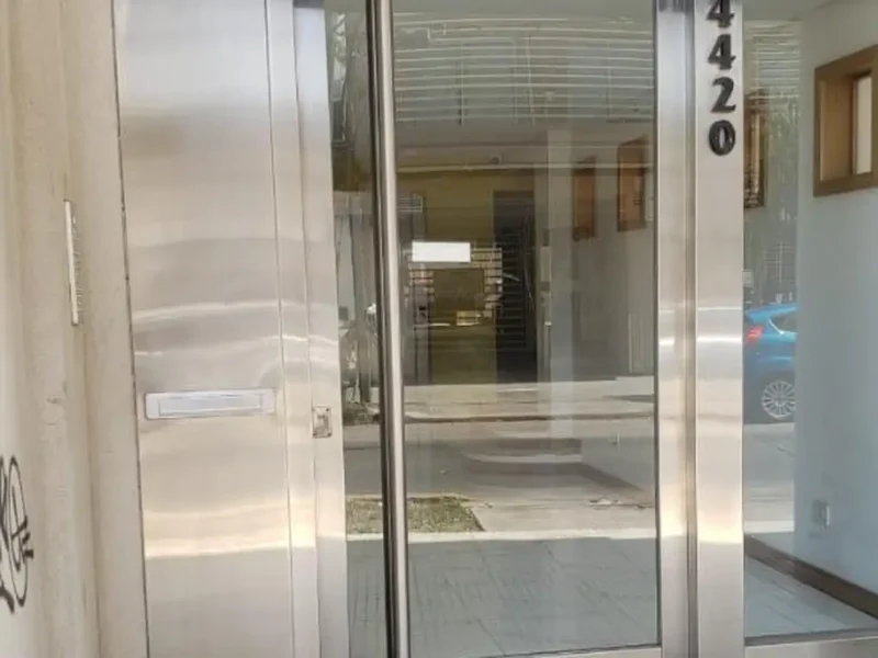 Avenida Argentina 4400, Piso 2